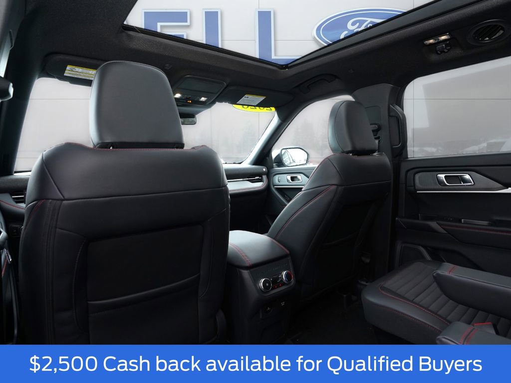 New 2026 Ford Explorer ST-Line w/ ST-Line Street Pack image 25