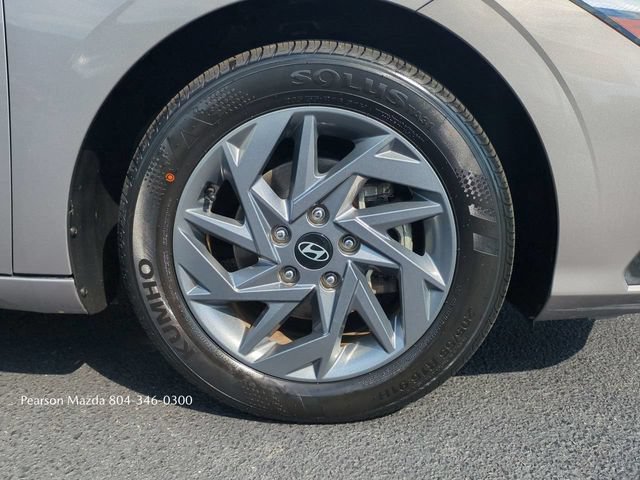 Used 2024 Hyundai Elantra SEL FWD image 12
