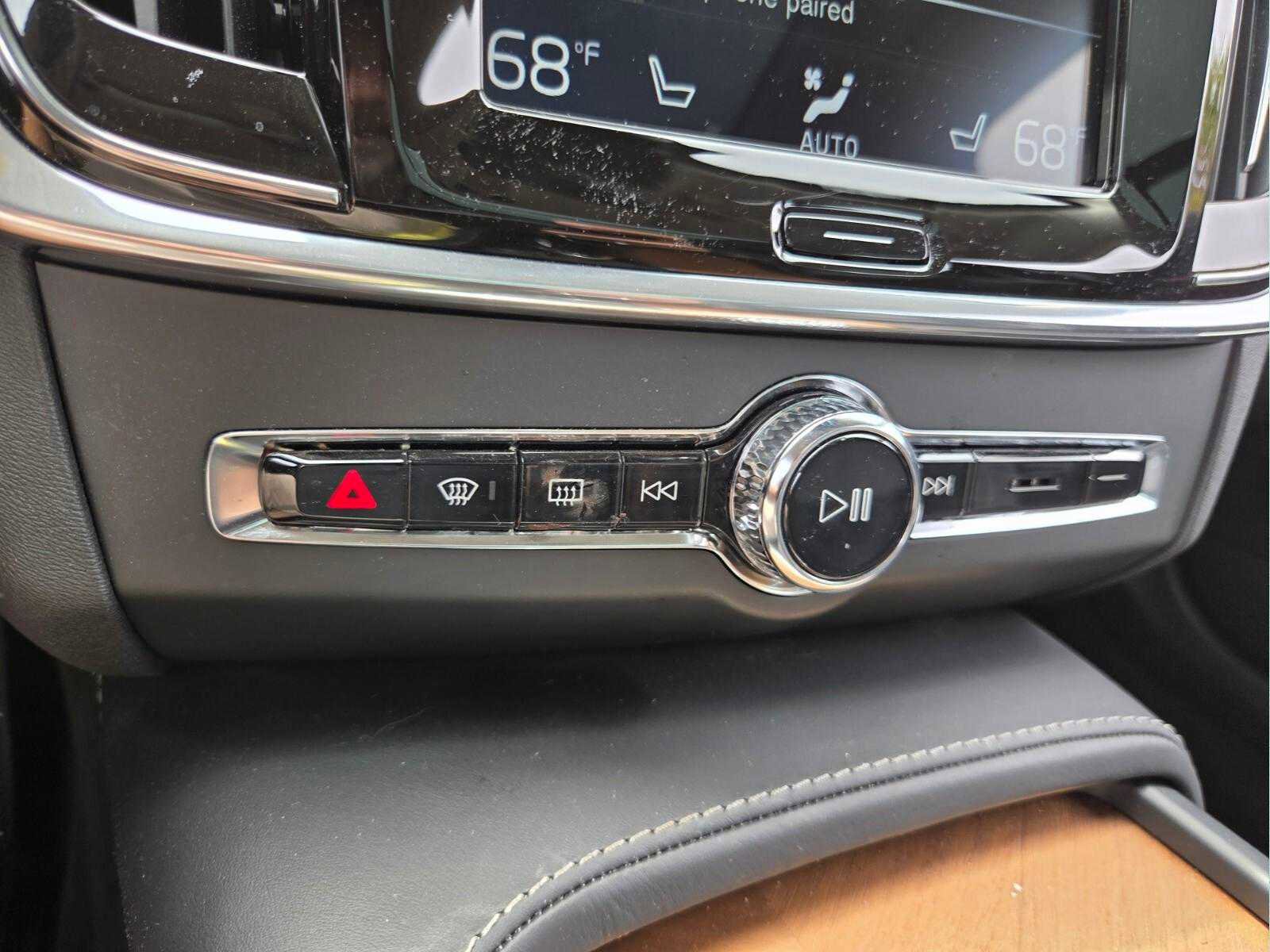 Used 2018 Volvo V90 T5 Inscription image 26