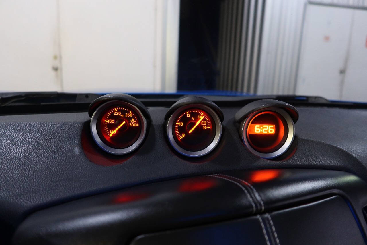 Used 2009 Nissan 370Z Touring w/ Sport Pkg image 20