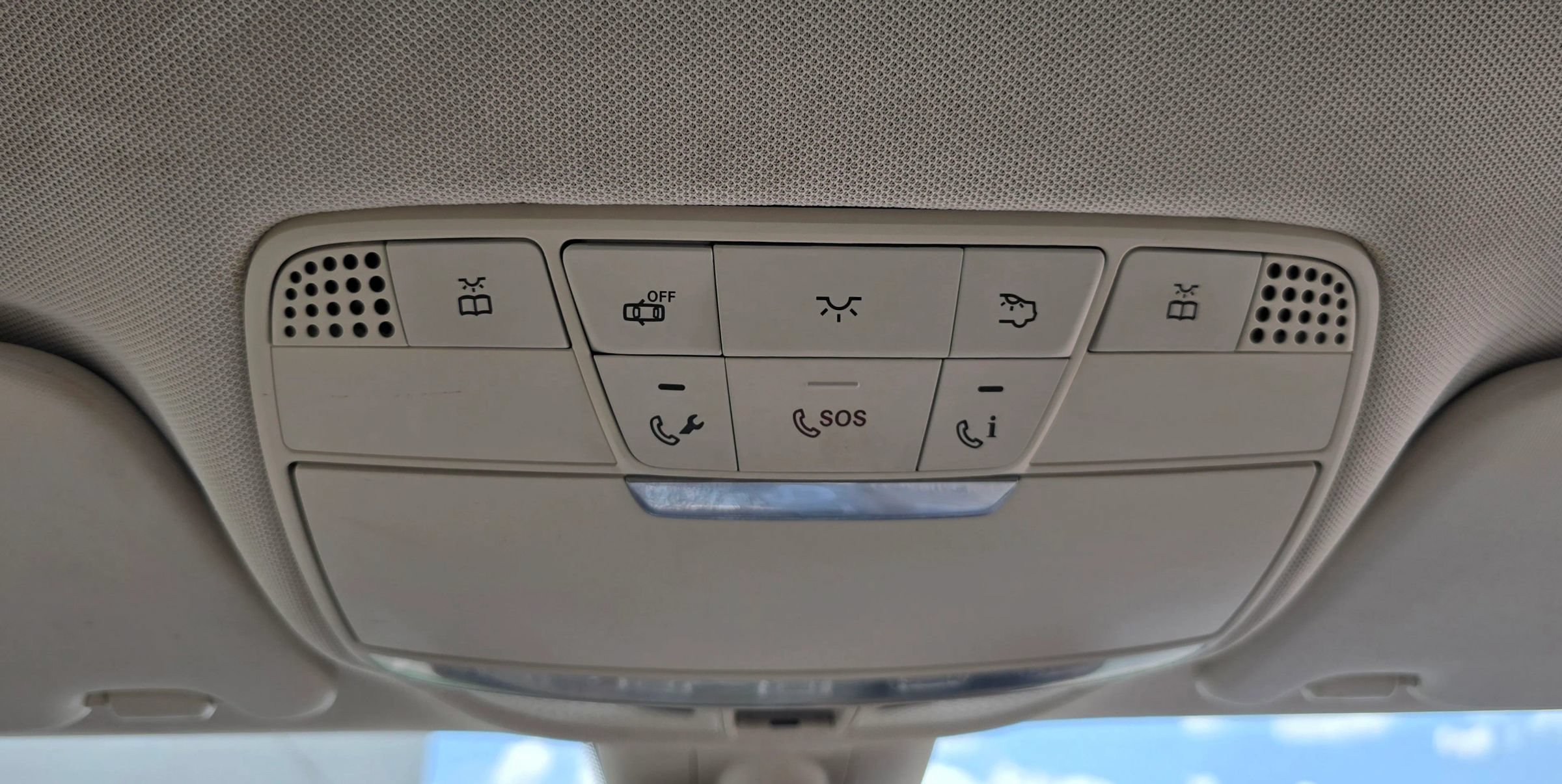 Used 2015 Mercedes-Benz C 300 Sedan image 43