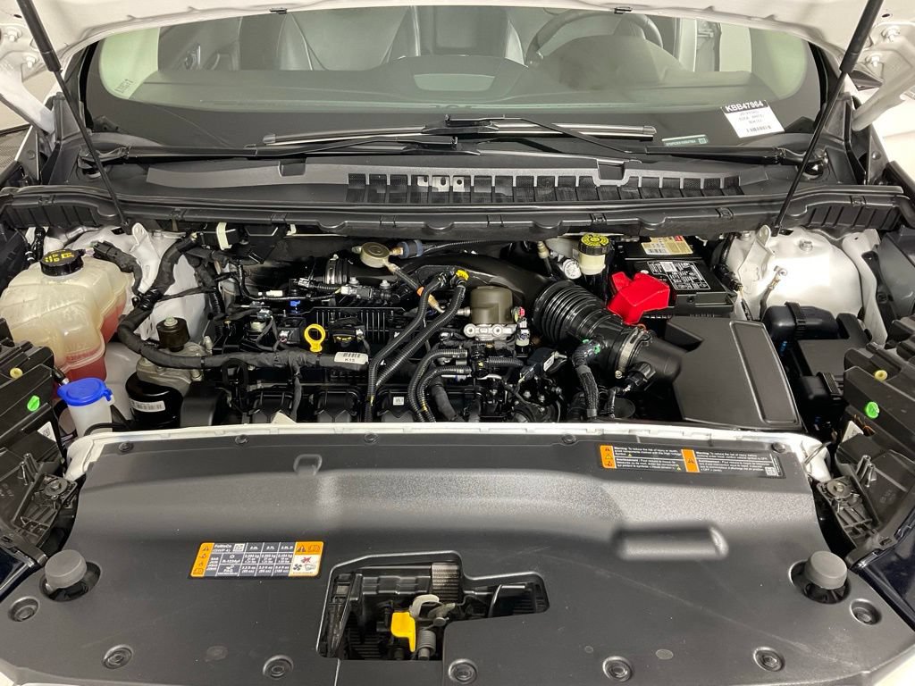 Used 2019 Ford Edge Titanium w/ Equipment Group 301A FWD image 9
