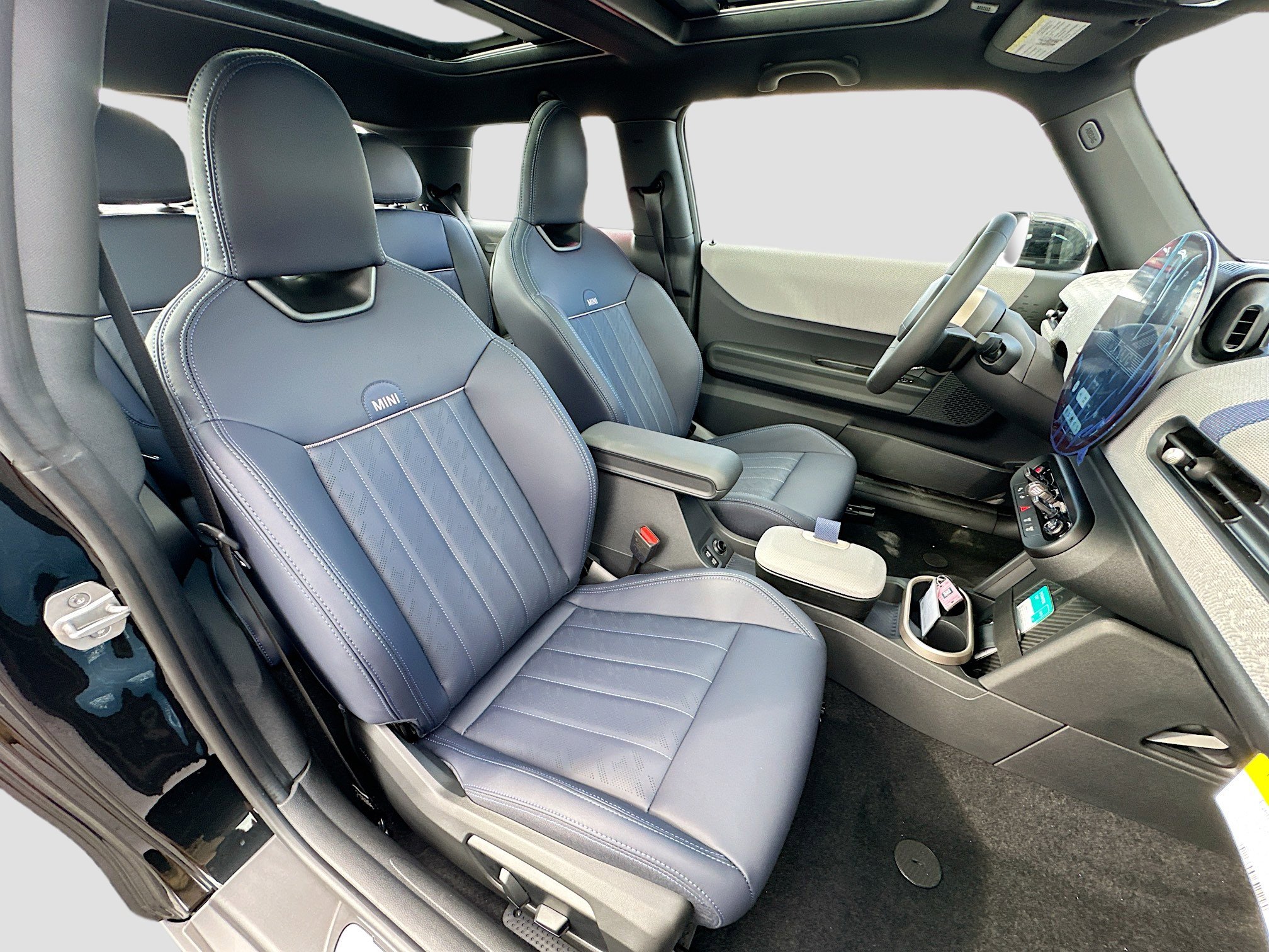 New 2026 MINI Cooper 2-Door Hardtop FWD image 22