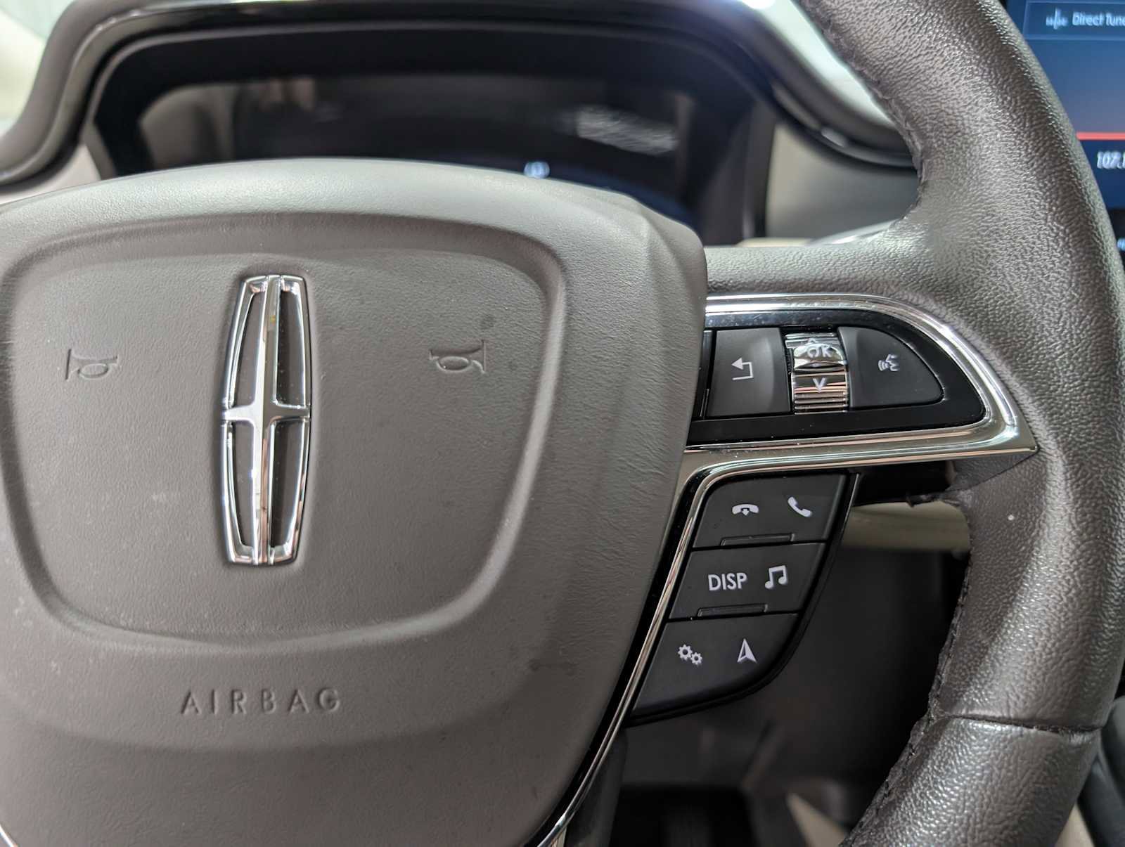 Used 2022 Lincoln Nautilus Standard image 32