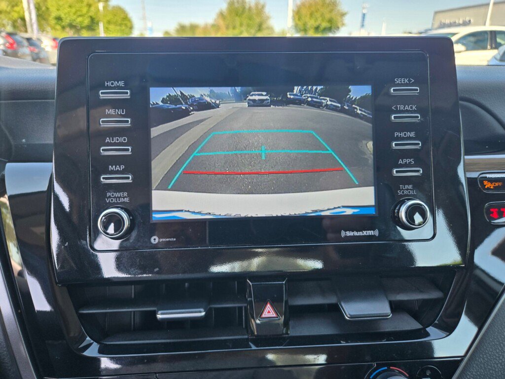 Used 2023 Toyota Camry SE image 13