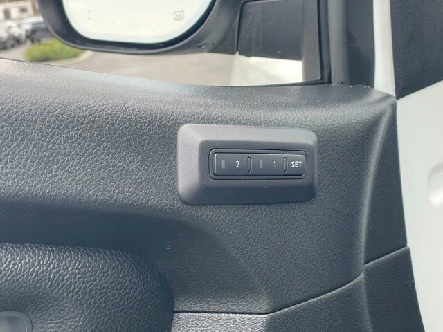 Used 2020 Nissan Titan PRO-4X w/ Pro-4x Convenience Package image 15