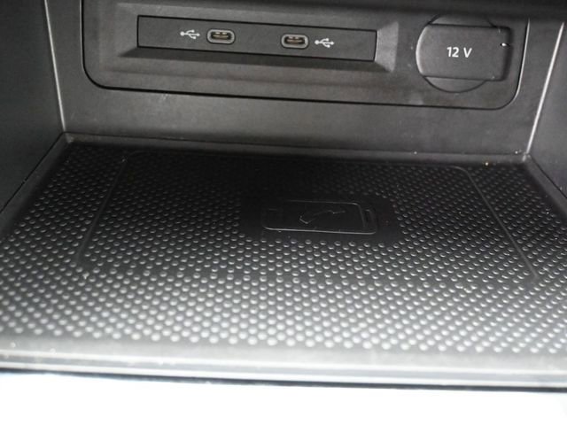 Used 2022 Volkswagen Atlas SE w/ Panoramic Sunroof Package image 24