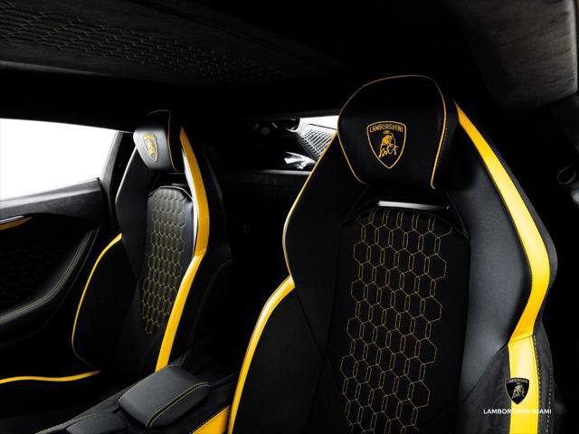 Used 2024 Lamborghini Revuelto AWD/4WD image 33