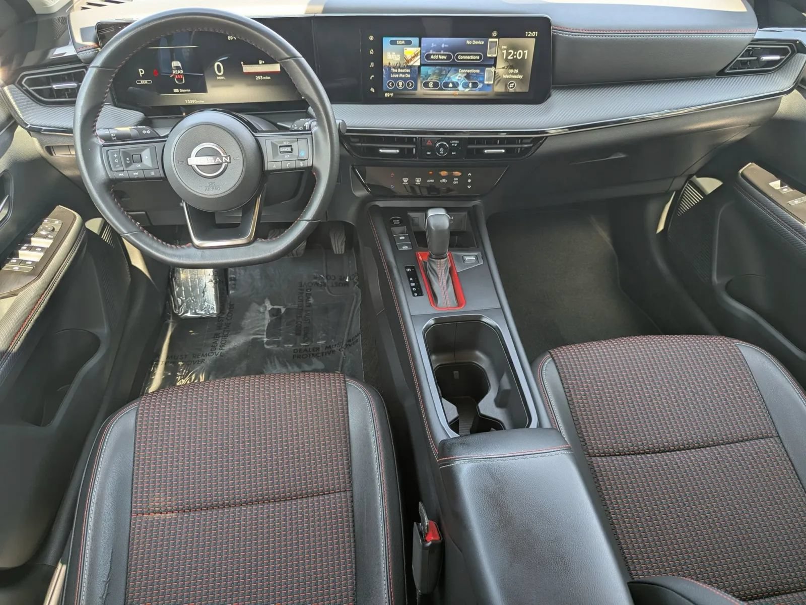Used 2025 Nissan Kicks SR FWD image 19