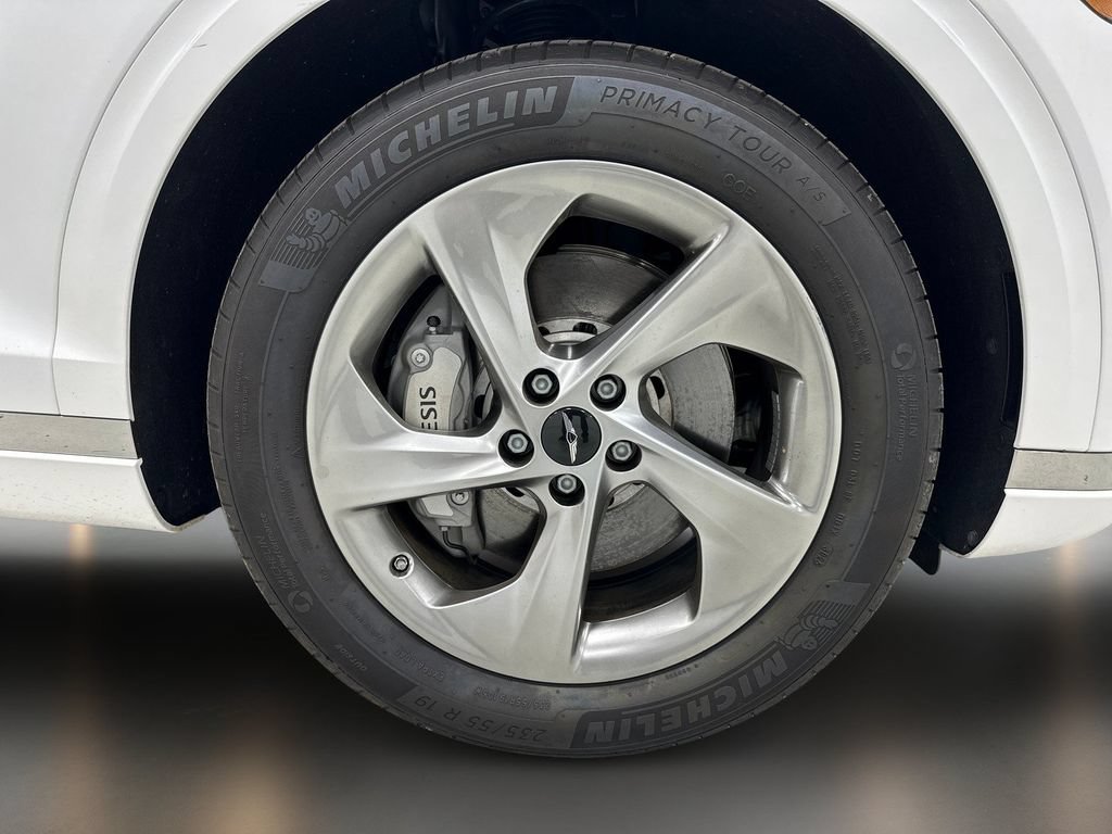 Certified 2026 Genesis GV70 2.5T Select AWD/4WD image 11