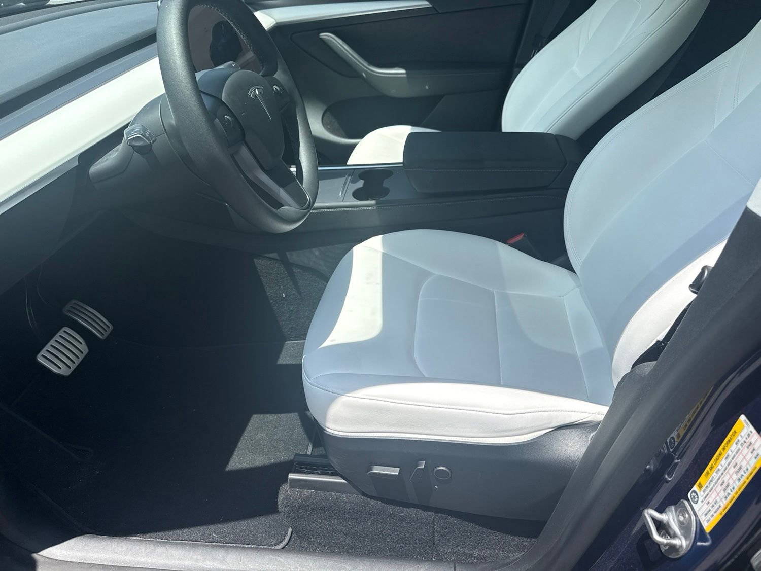 Used 2023 Tesla Model Y Performance AWD/4WD image 8