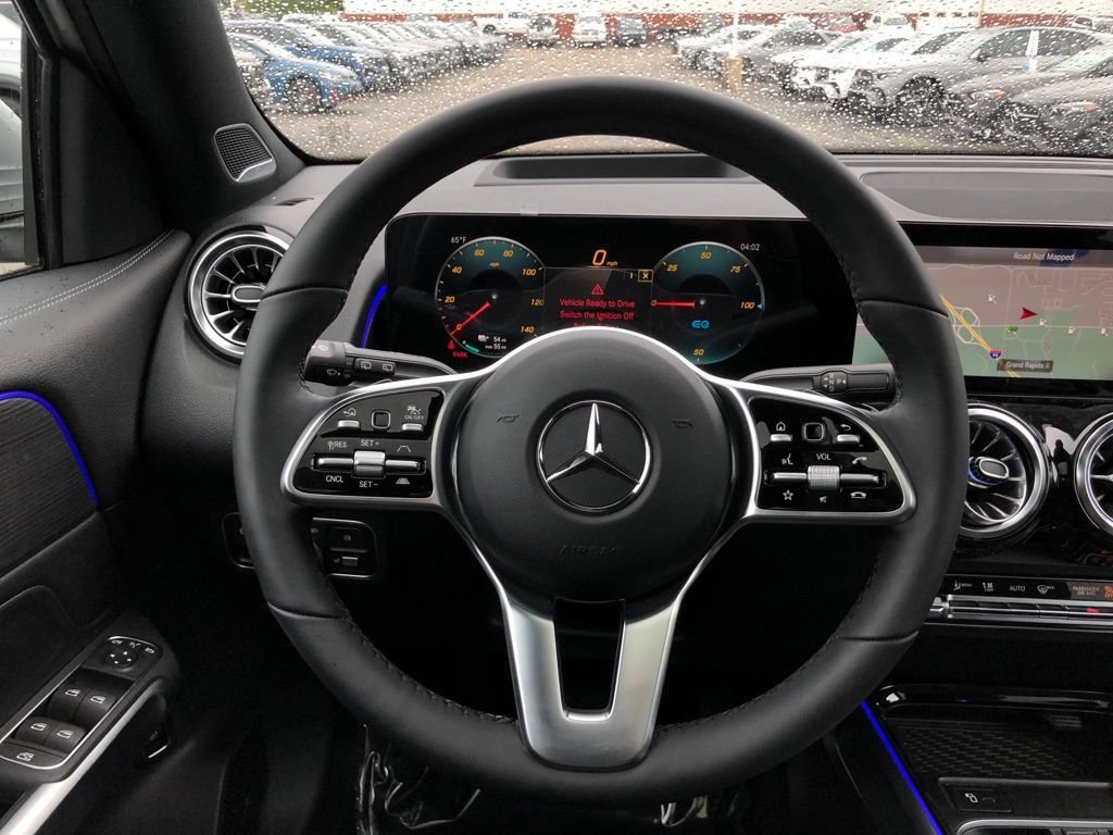 New 2023 Mercedes-Benz EQB 300 4MATIC image 11