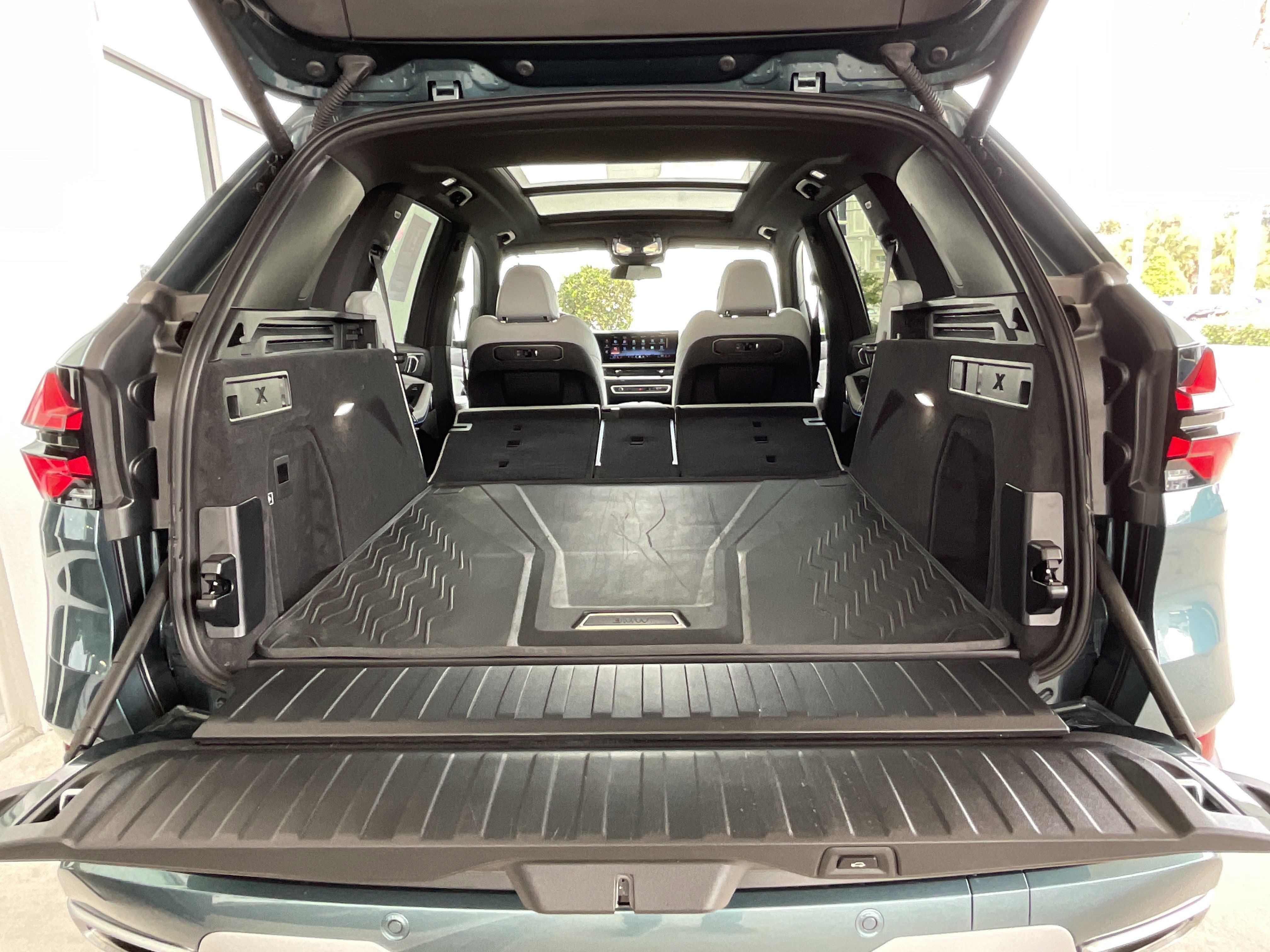 Used 2026 BMW X5 xDrive40i w/ Premium Package AWD/4WD image 32