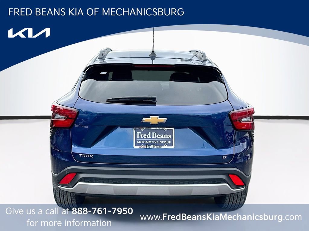 Used 2024 Chevrolet Trax LT w/ Driver Confidence Package image 6