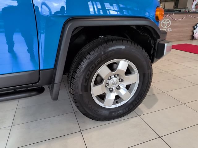 Used 2007 Toyota FJ Cruiser 4WD w/ Upgrade Pkg 2 image 3