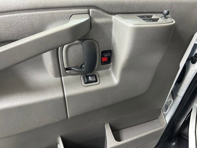 Used 2023 GMC Savana 2500 w/ Driver Convenience Package RWD image 17