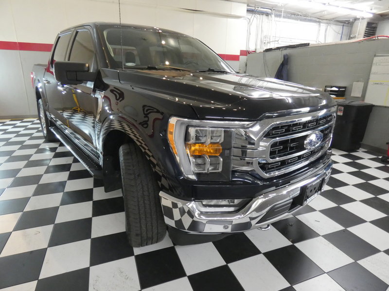 Used 2021 Ford F150 XLT w/ Equipment Group 302A High AWD/4WD image 3