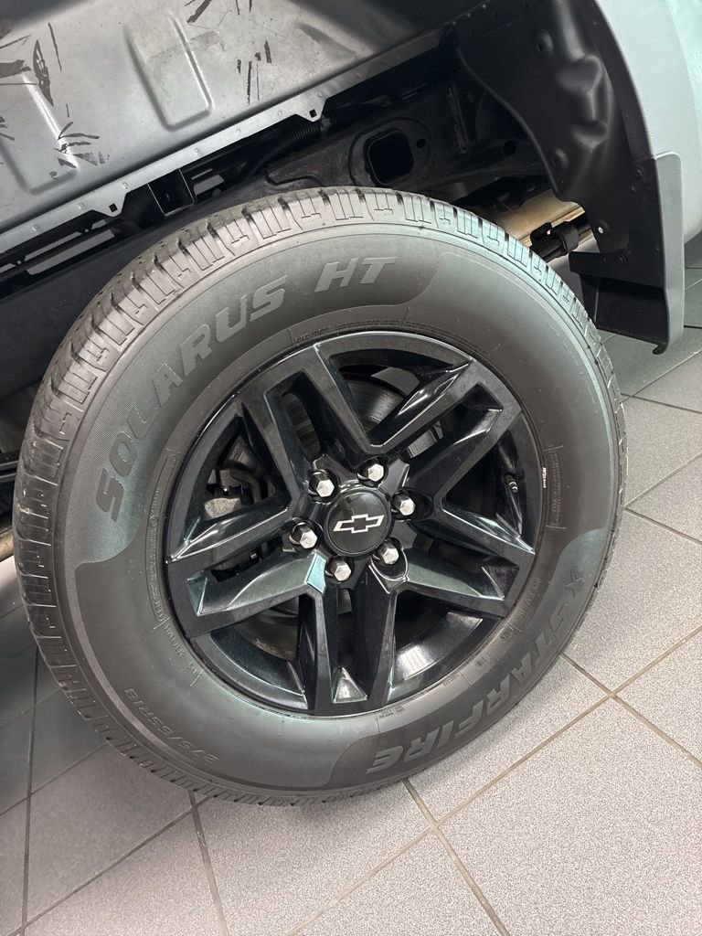 Used 2019 Chevrolet Silverado 1500 Custom Trail Boss w/ Custom Convenience Package image 10