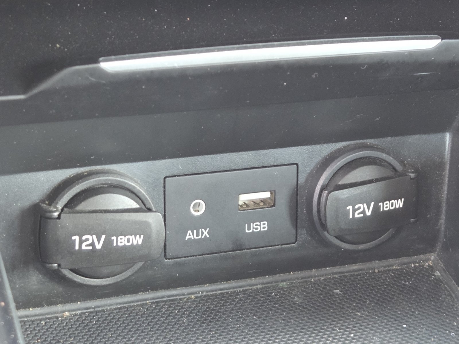 Used 2017 Hyundai Elantra SE FWD image 5