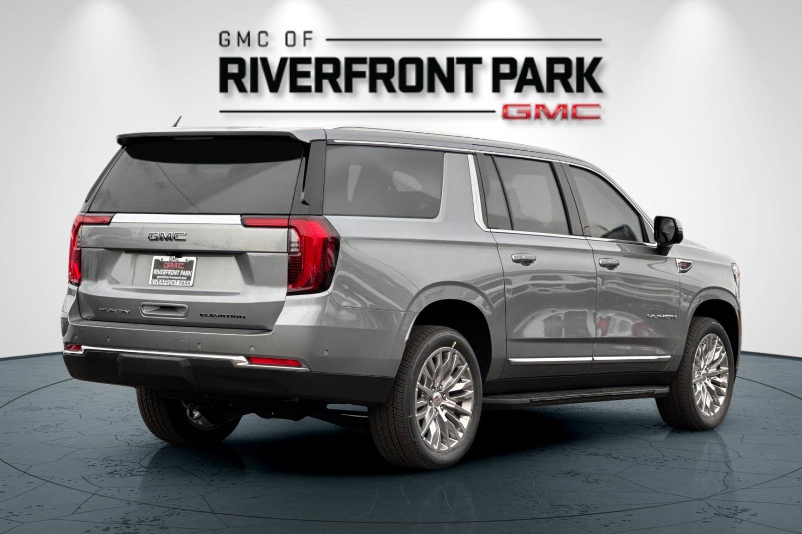 New 2025 GMC Yukon XL Elevation image 3