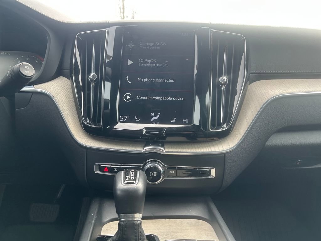 Used 2020 Volvo XC60 T5 Inscription w/ Protection Package image 25