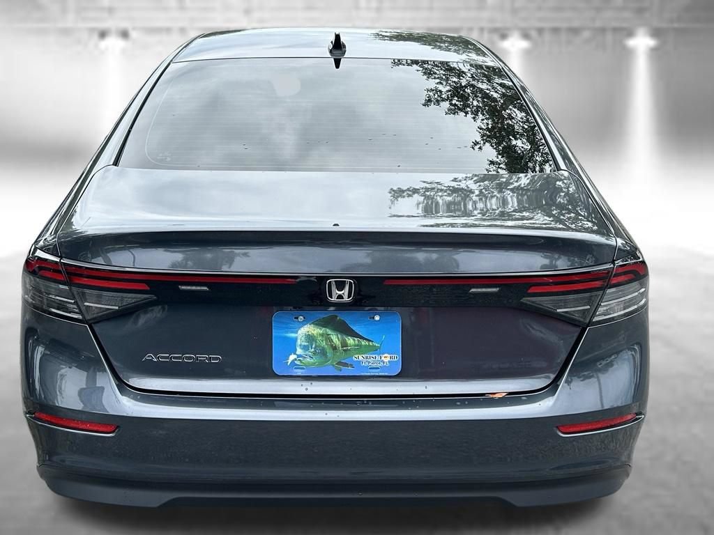Used 2025 Honda Accord SE image 6