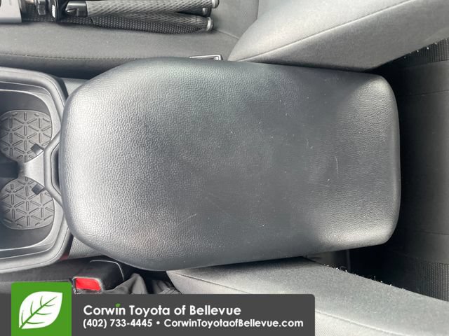 Used 2021 Toyota RAV4 LE FWD image 15
