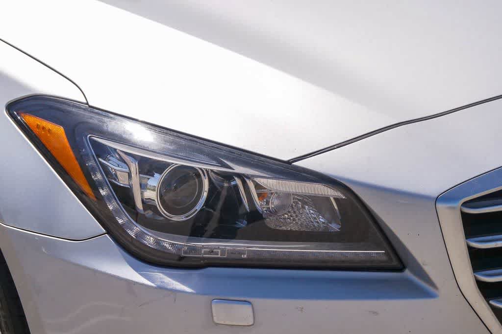 Used 2015 Hyundai Genesis 3.8 w/ Option Group 03 AWD/4WD image 4