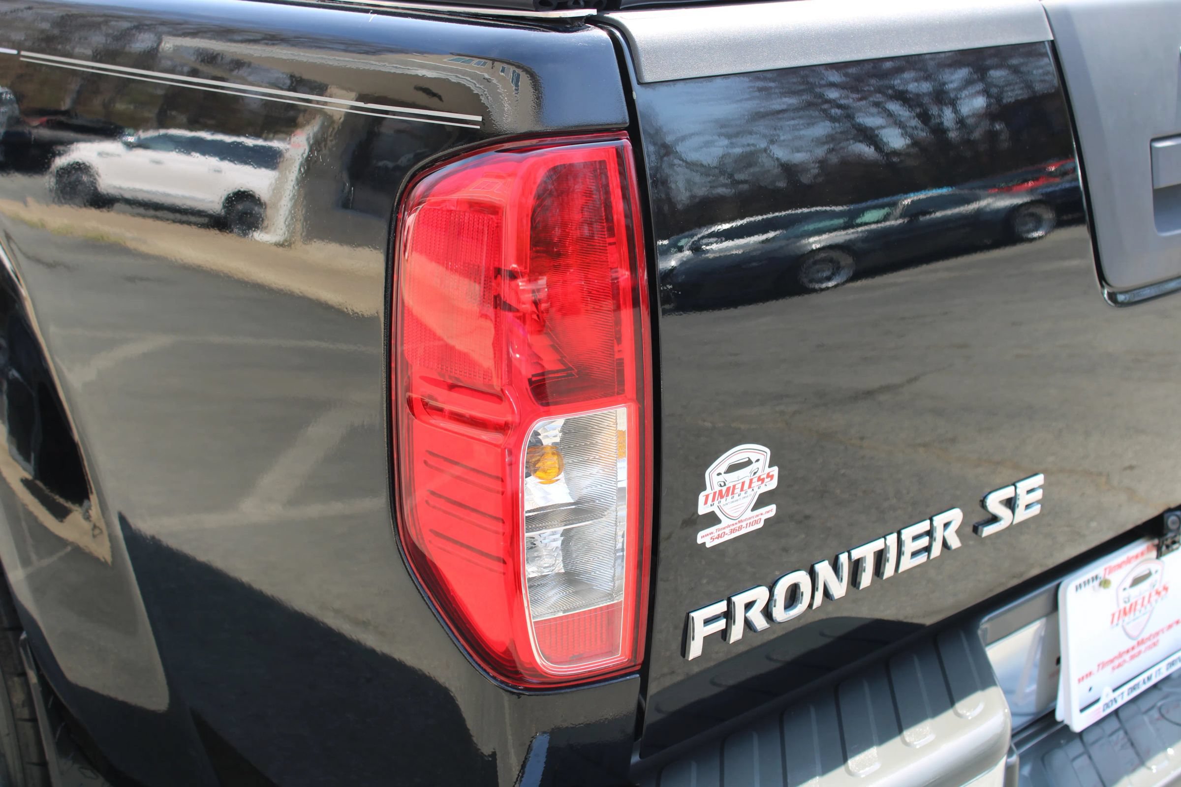 Used 2010 Nissan Frontier SE w/ SE Value Truck Pkg RWD image 28