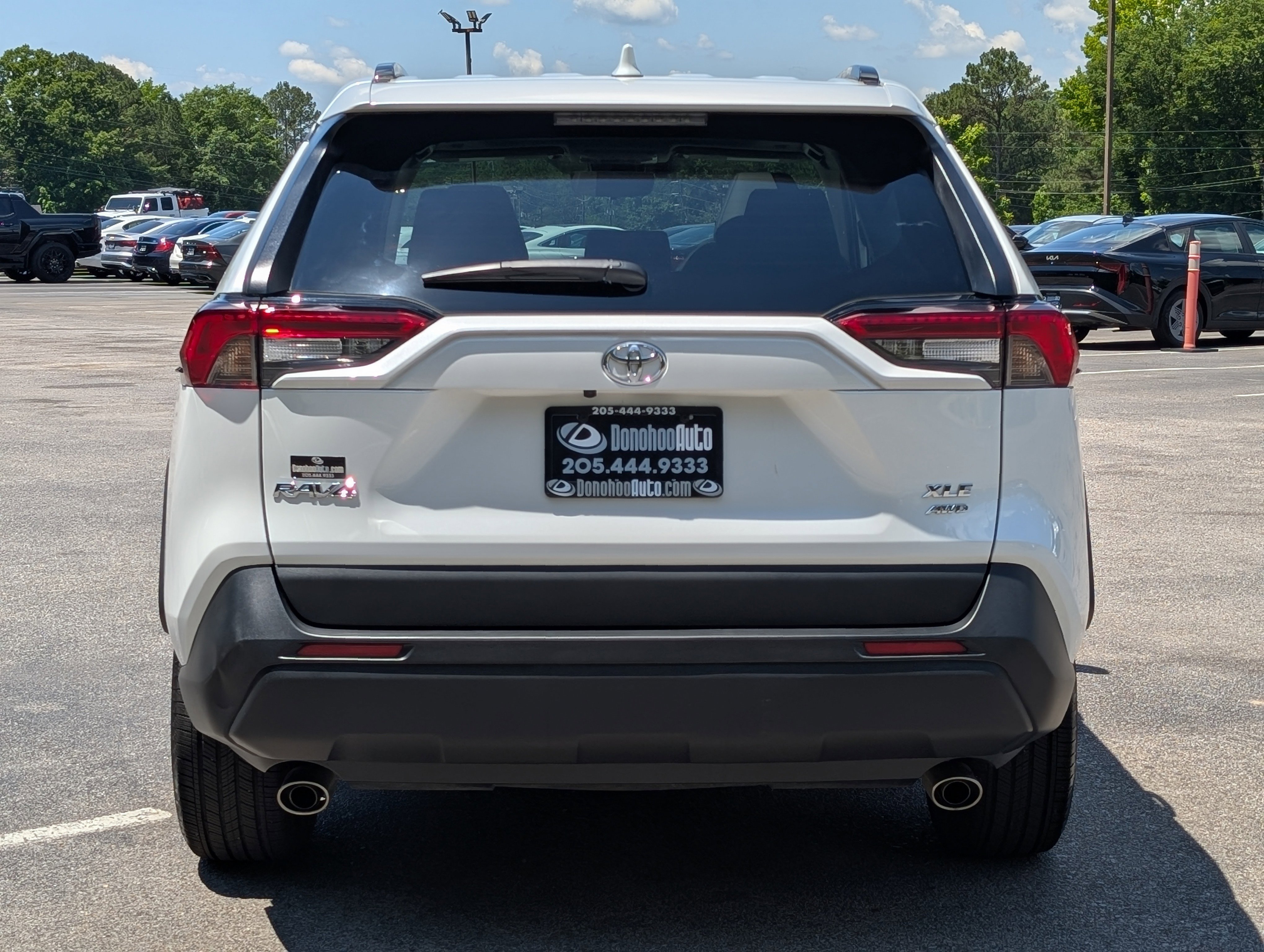 Used 2025 Toyota RAV4 XLE Premium w/ Weather Package AWD/4WD image 8