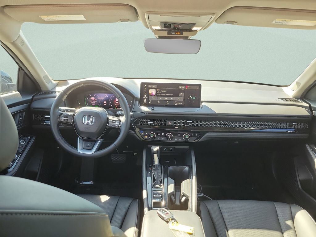 Used 2025 Honda Accord Touring image 14