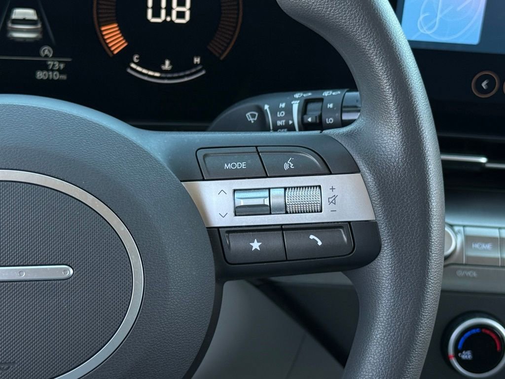 Certified 2025 Hyundai Kona SE image 15