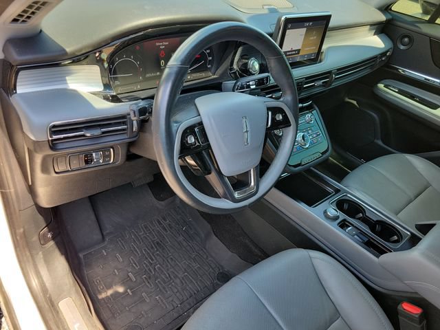 Used 2020 Lincoln Corsair Reserve w/ Elements Package FWD image 9