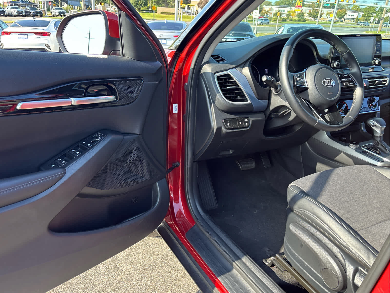 Used 2021 Kia Seltos S AWD/4WD image 8
