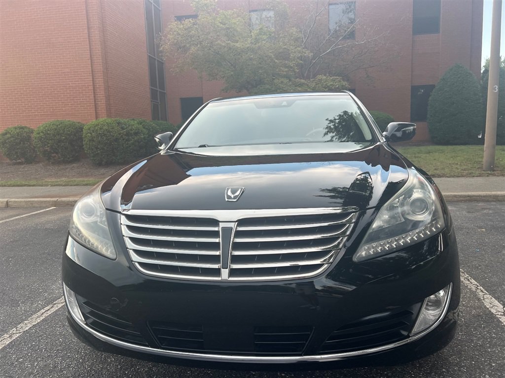 Used 2015 Hyundai Equus Signature RWD image 4