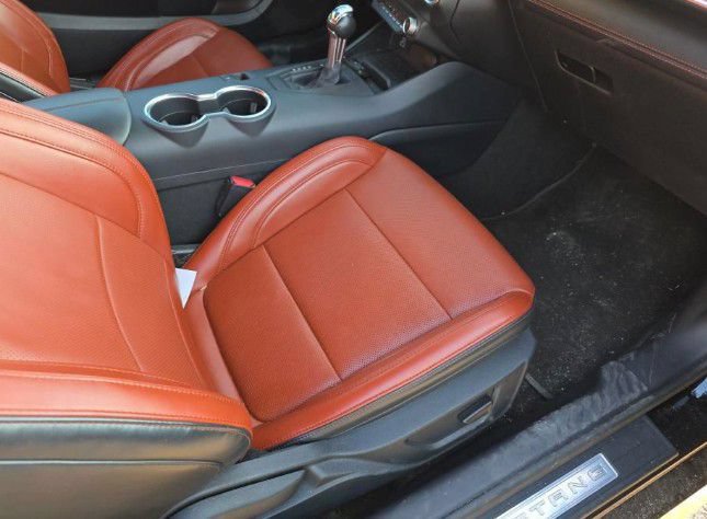 Used 2024 Ford Mustang GT Premium RWD image 2