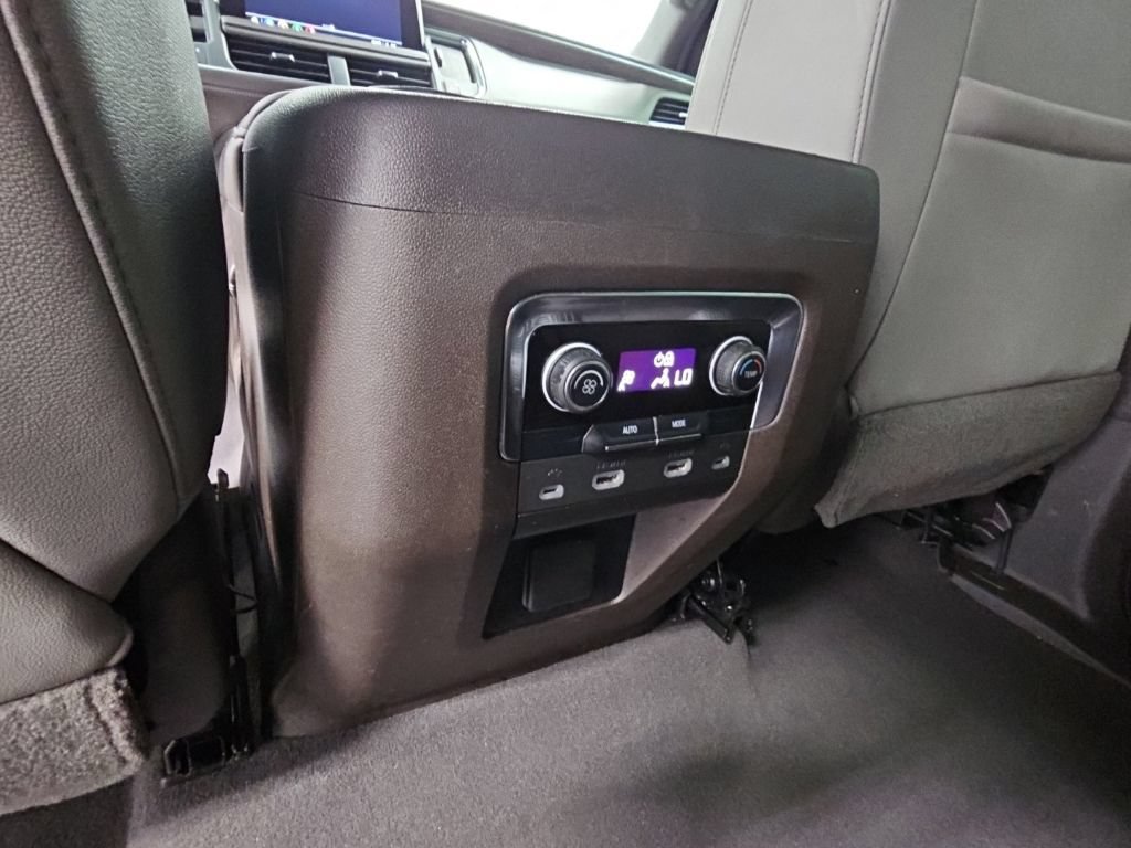 Used 2021 Chevrolet Suburban Z71 w/ Rear Media and Nav Package AWD/4WD image 34