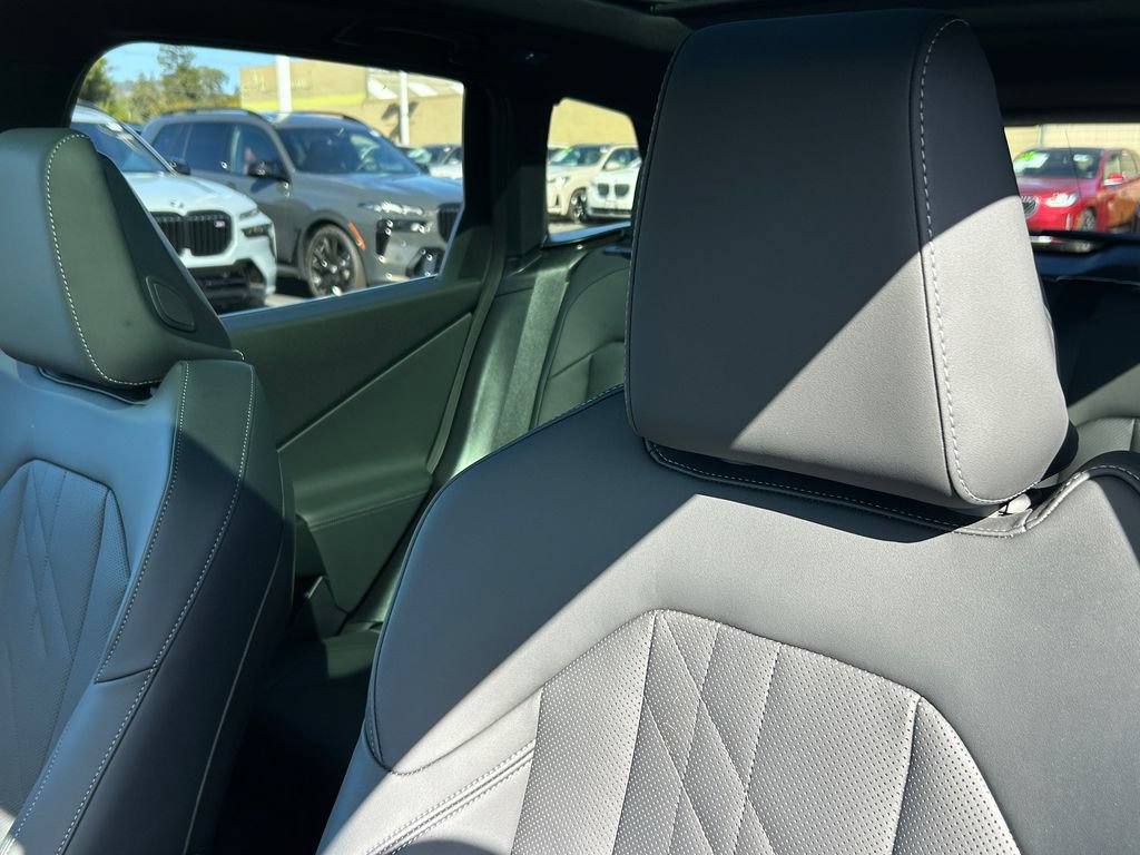 Used 2025 BMW X3 xDrive30i w/ Premium Package AWD/4WD image 14