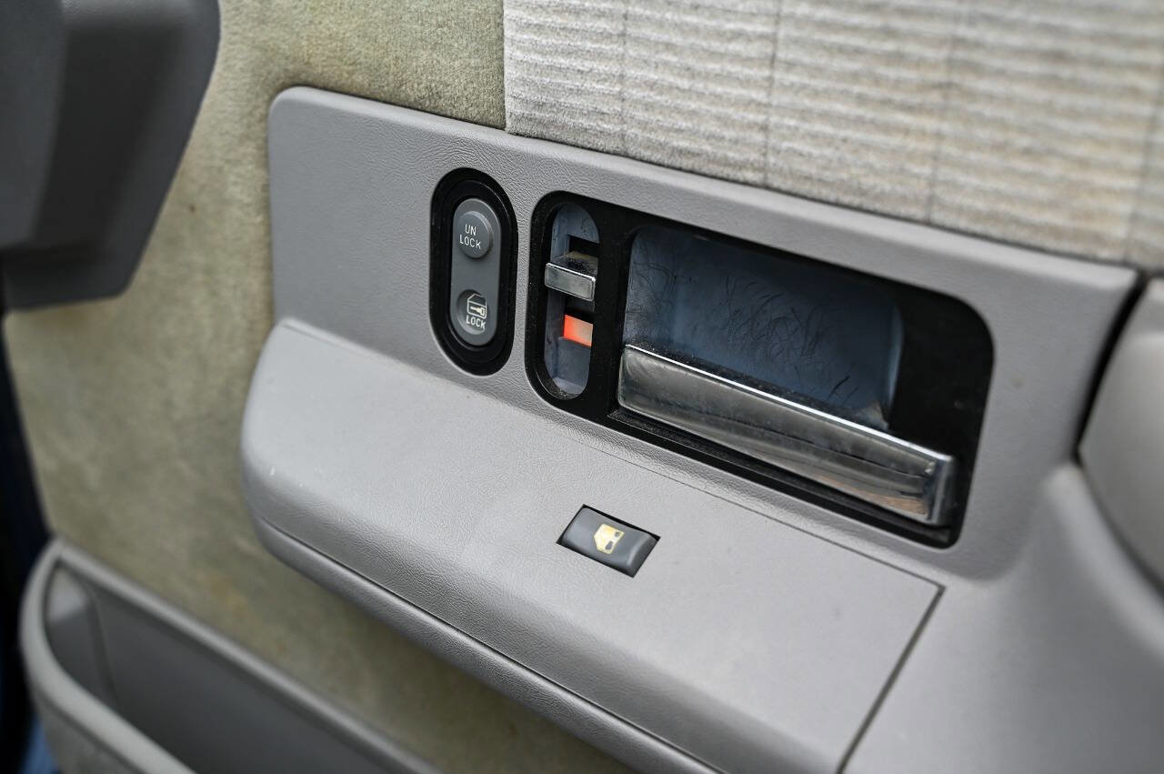 Used 1994 Chevrolet Blazer 4WD image 73