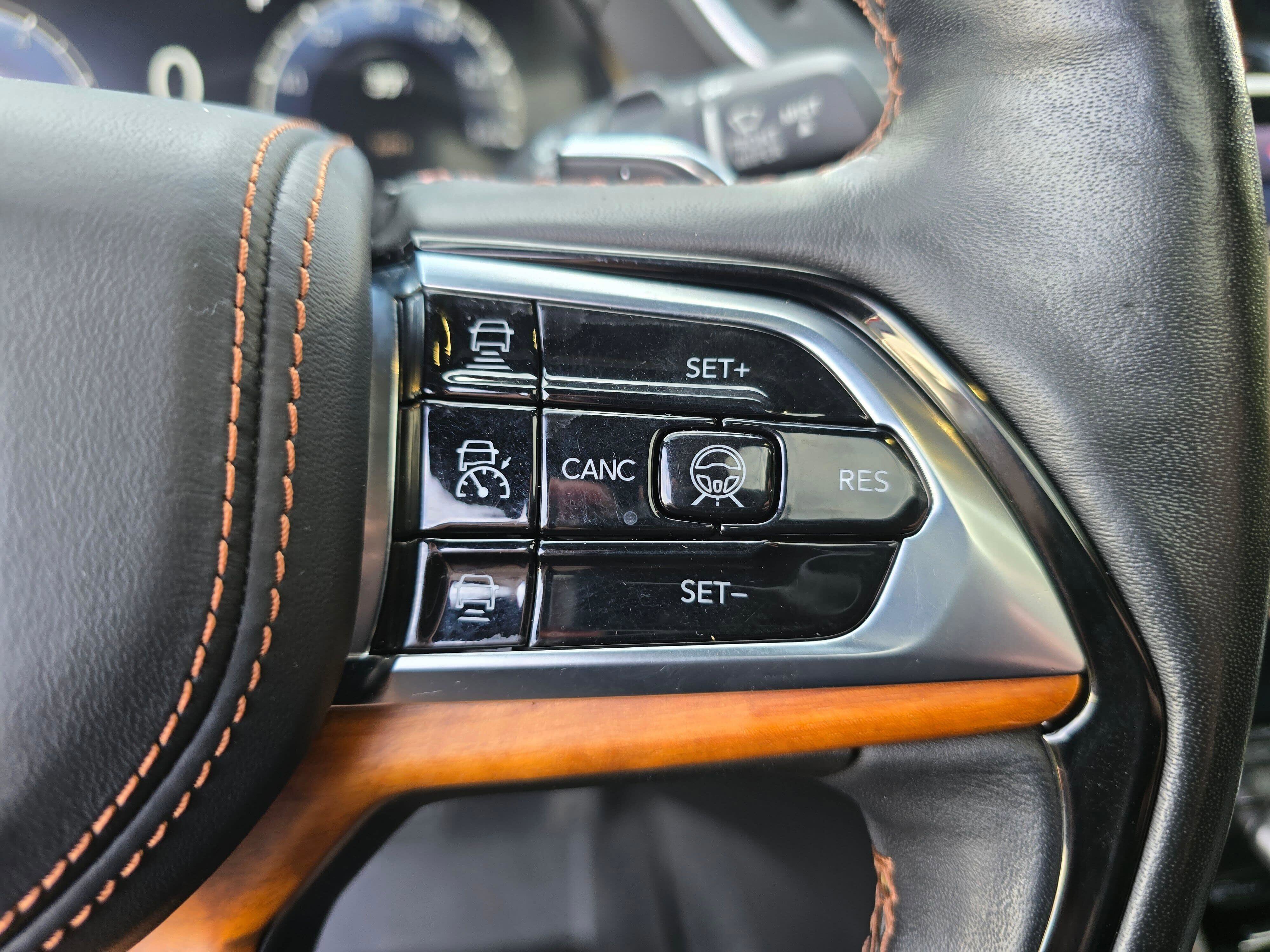 Used 2021 Jeep Grand Cherokee L Summit image 30