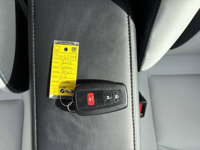 Used 2018 Toyota Prius Four image 18