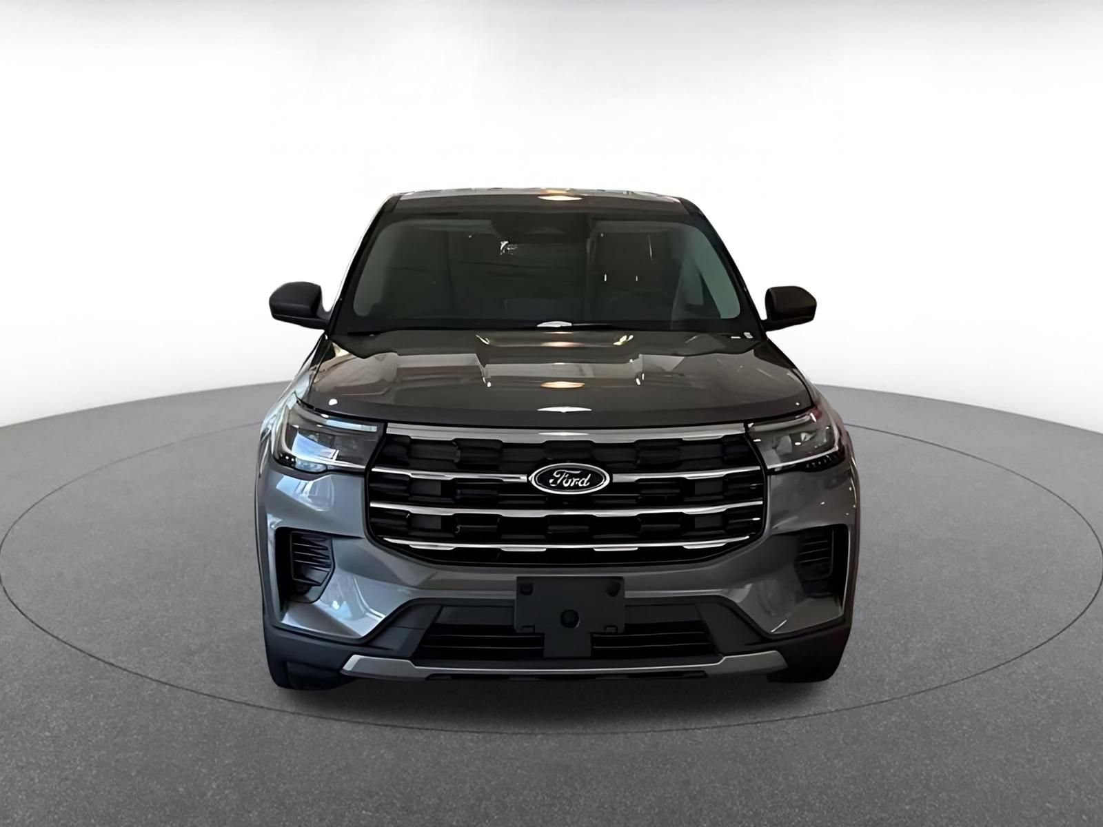 Used 2026 Ford Explorer Active AWD/4WD image 4