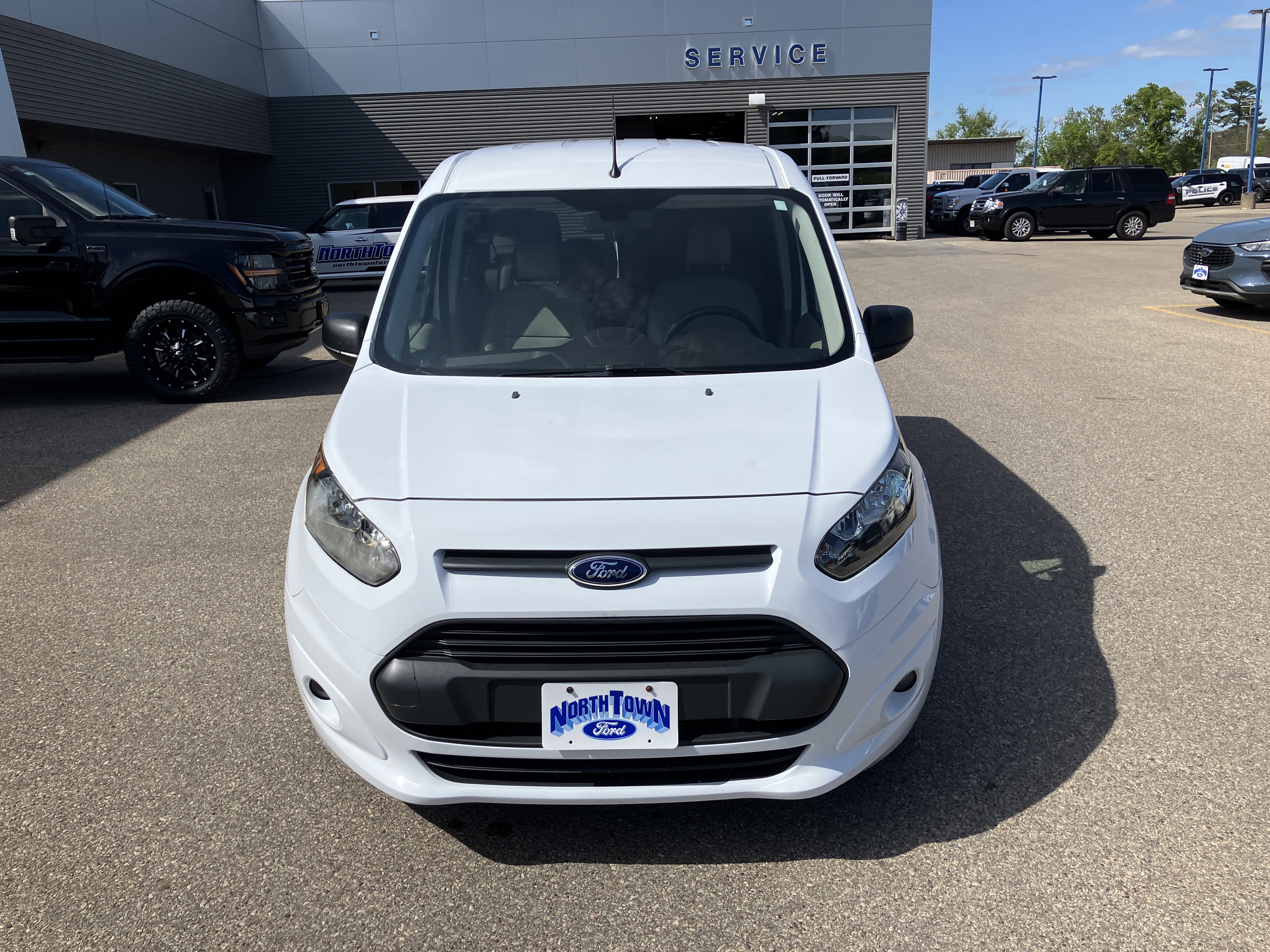 Used 2014 Ford Transit Connect XLT FWD image 3
