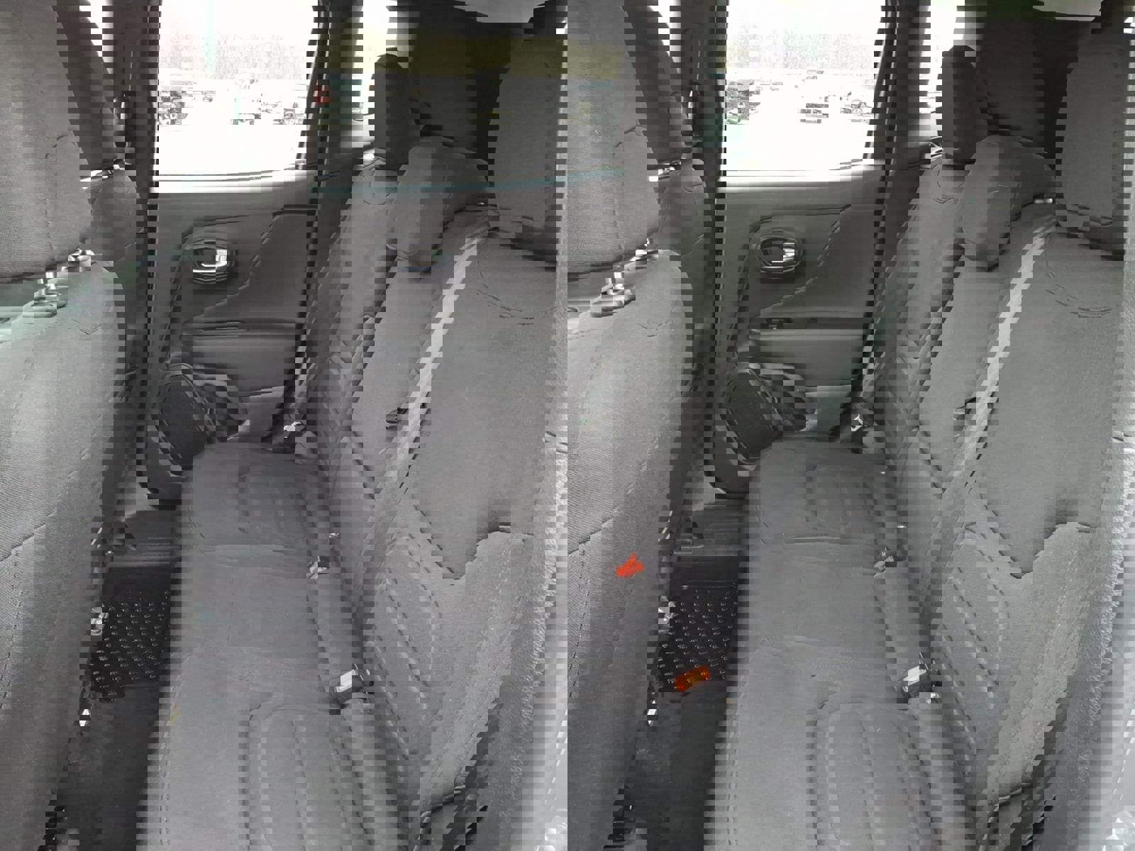 Used 2022 Jeep Renegade Latitude w/ Convenience Group image 9