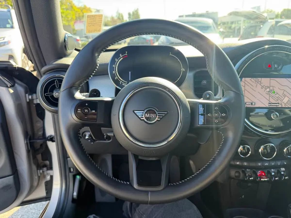 Used 2022 MINI Cooper S FWD image 24