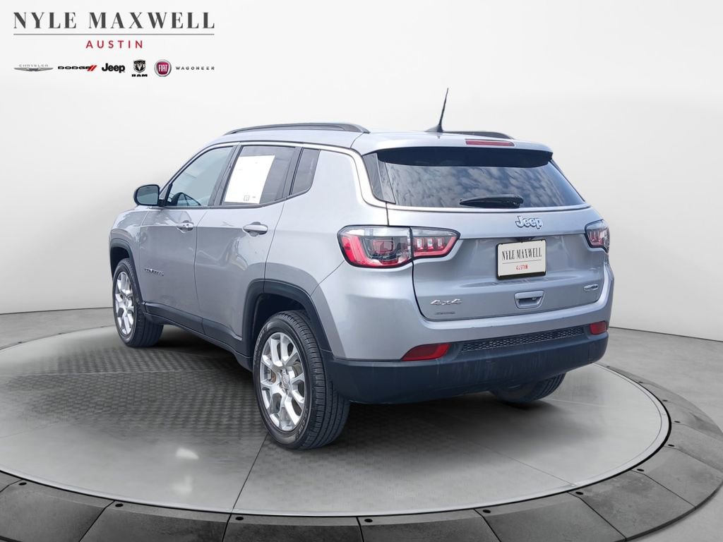 Used 2022 Jeep Compass Latitude AWD/4WD image 14