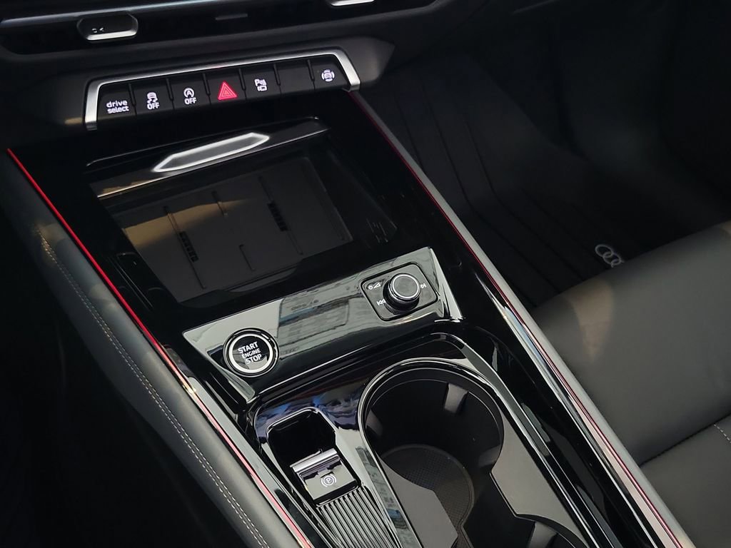 New 2026 Audi Q3 quattro 2.0T image 13