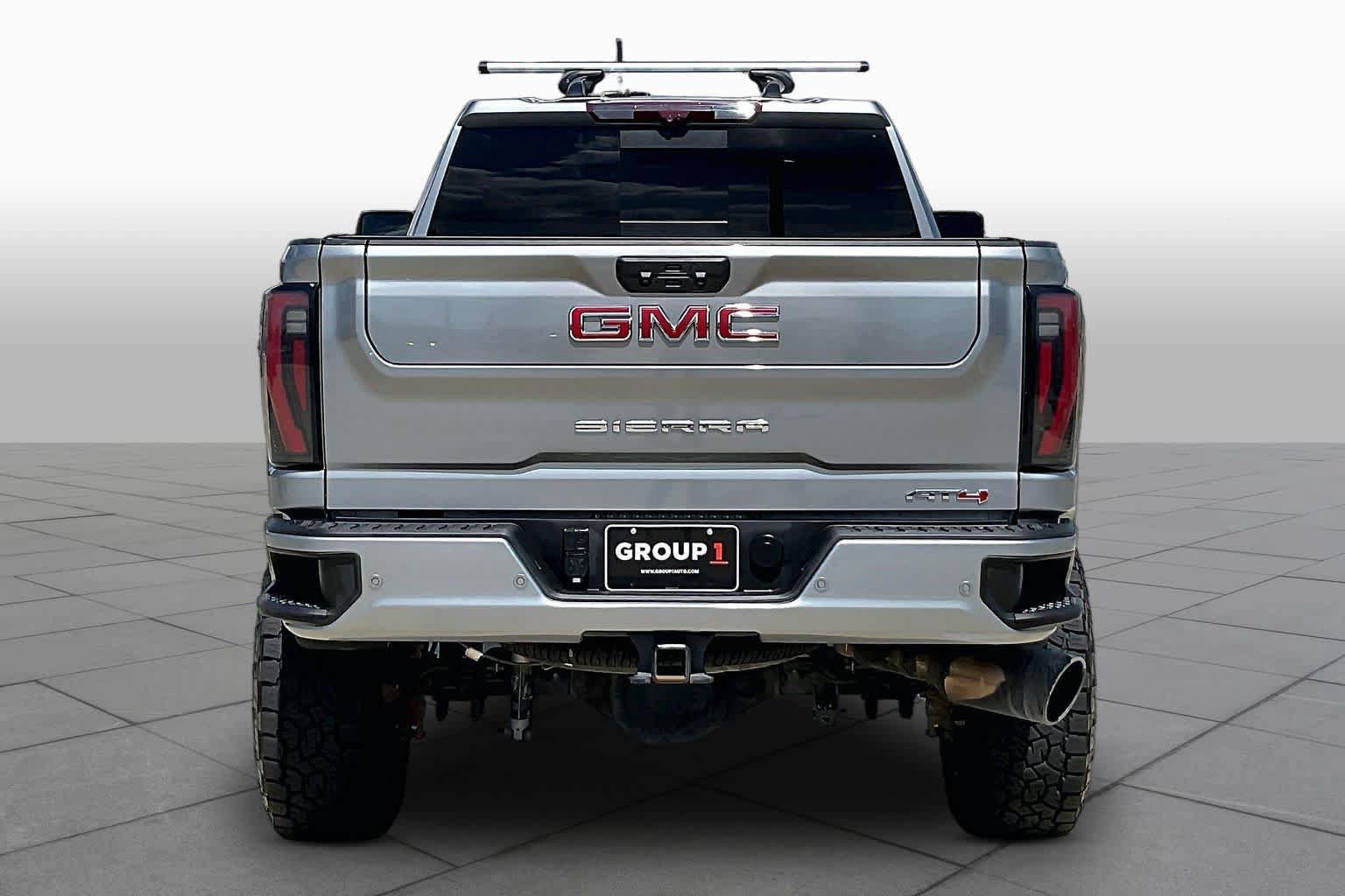 Used 2024 GMC Sierra 2500 AT4 w/ AT4 Premium Plus Package AWD/4WD image 5