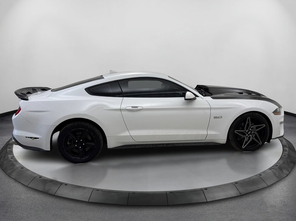 Used 2021 Ford Mustang GT Premium w/ Equipment Group 401A RWD image 4