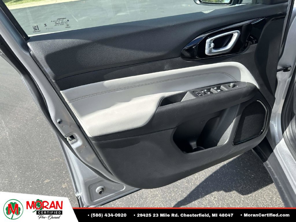 Used 2023 Jeep Compass Limited AWD/4WD image 14